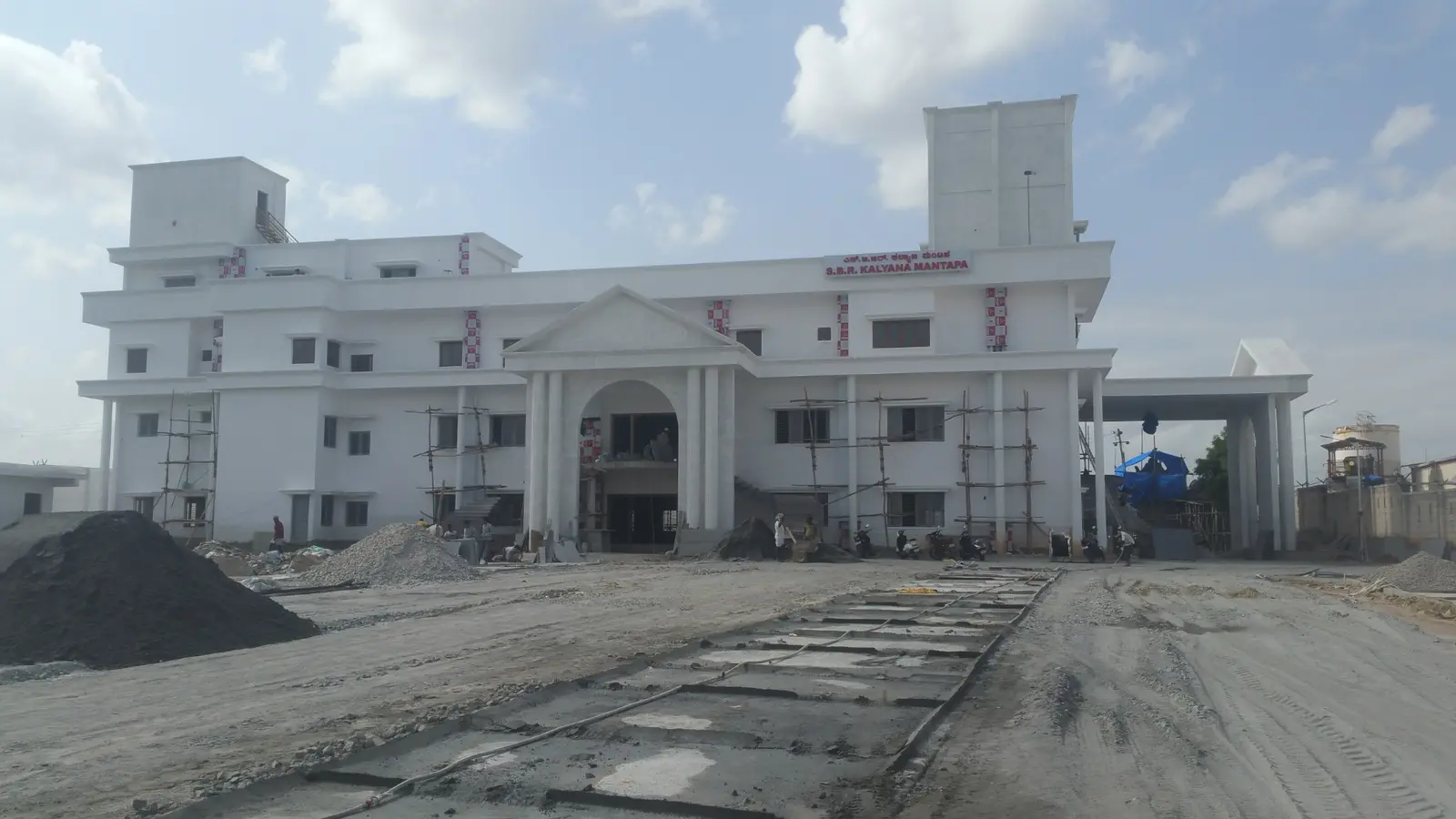 Kalyana Mantapa finishing